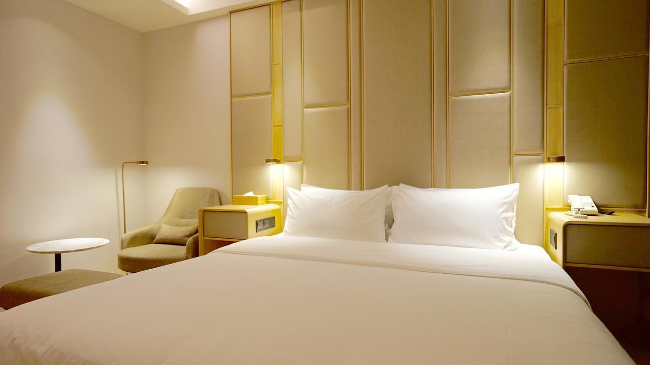 JI Hotel Beijing Capital Airport Shunyi Bagian luar foto